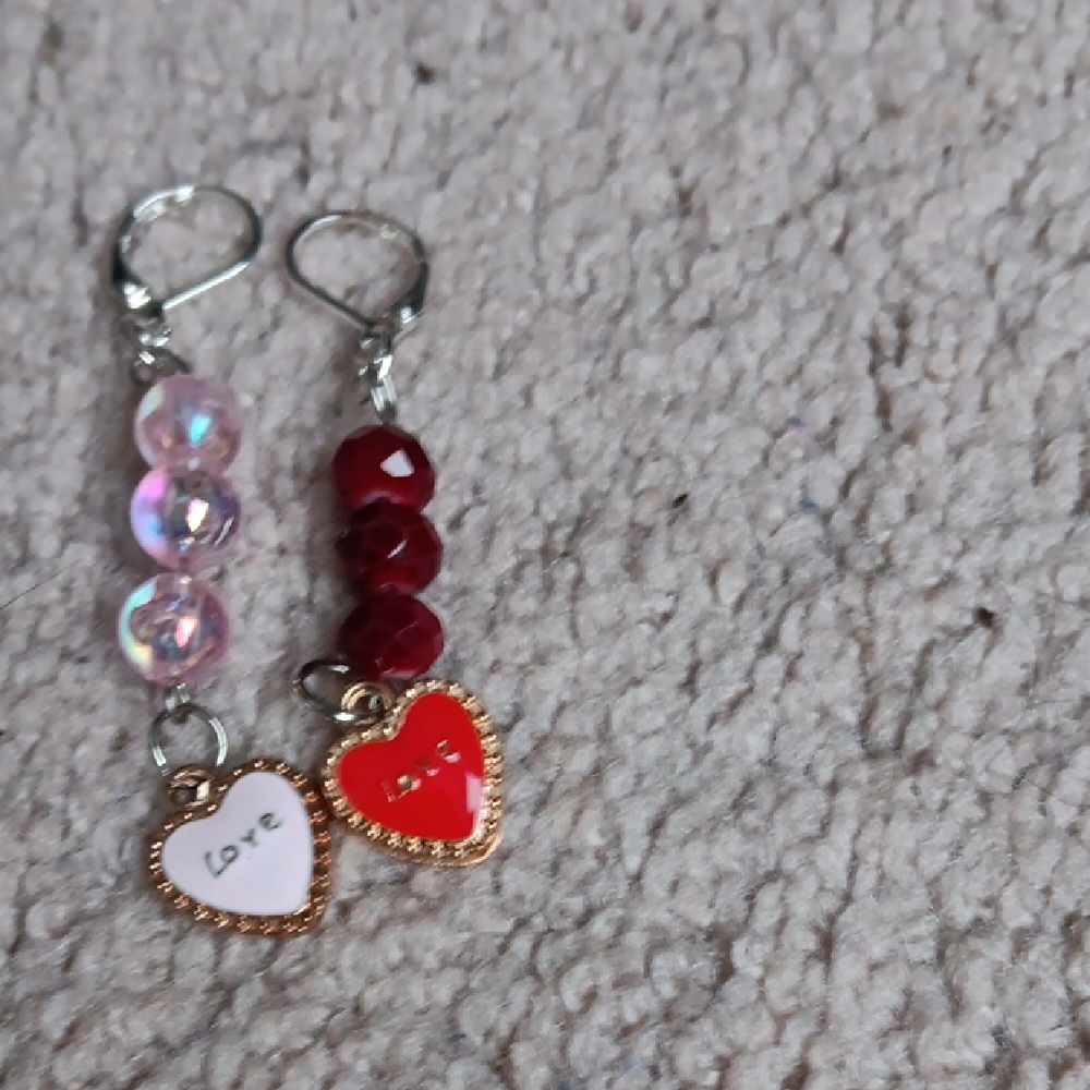 Heart Charm Beaded Earrings - Red and Pink